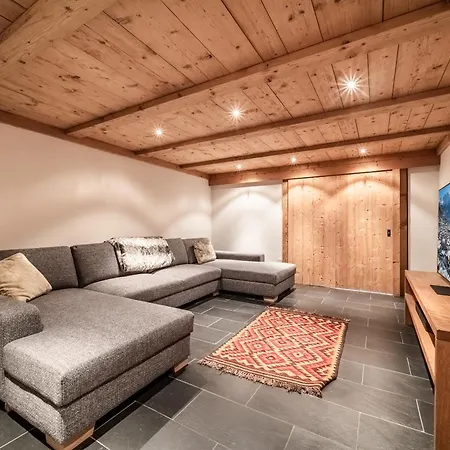 Snowcrest, Verbier- By Emerald Apartment